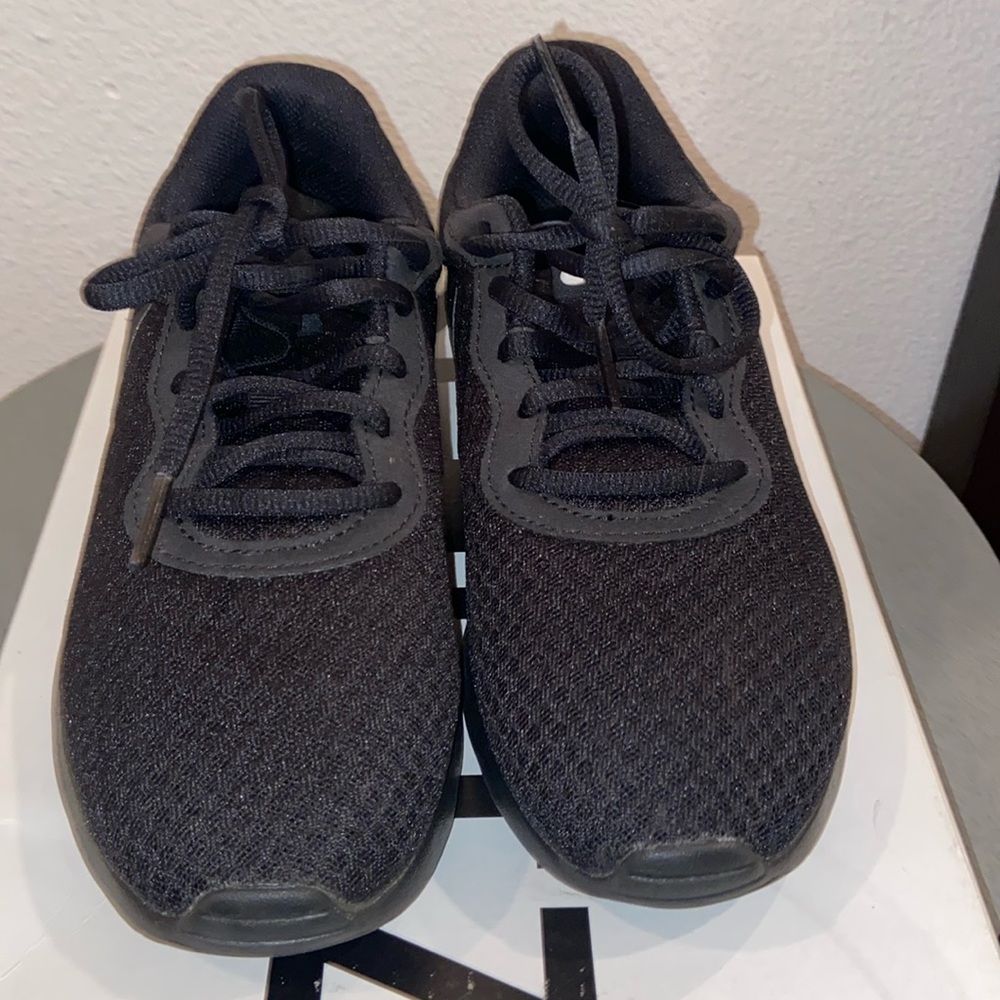 Nike - Woman’s Tanjun